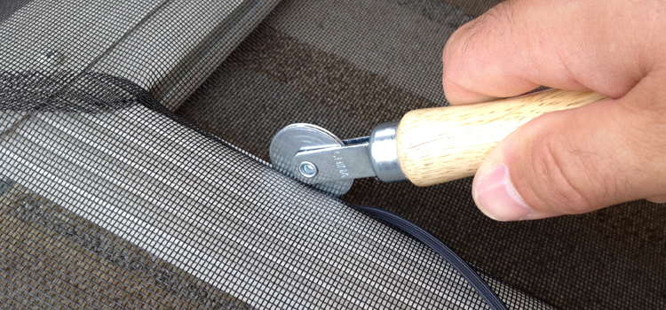 metal screen door repair in Miami Lakes