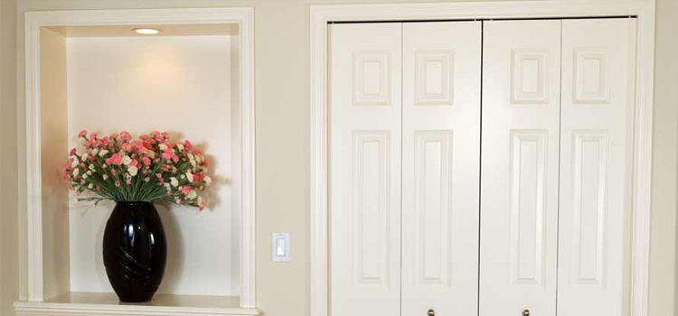 residential closet door repair in Miami Lakes
